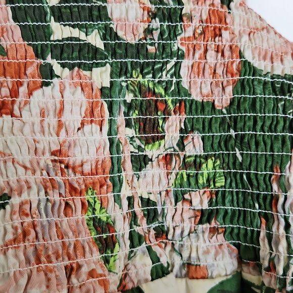 H&M Puff-sleeved Romper Size Small - Picture 6 of 8